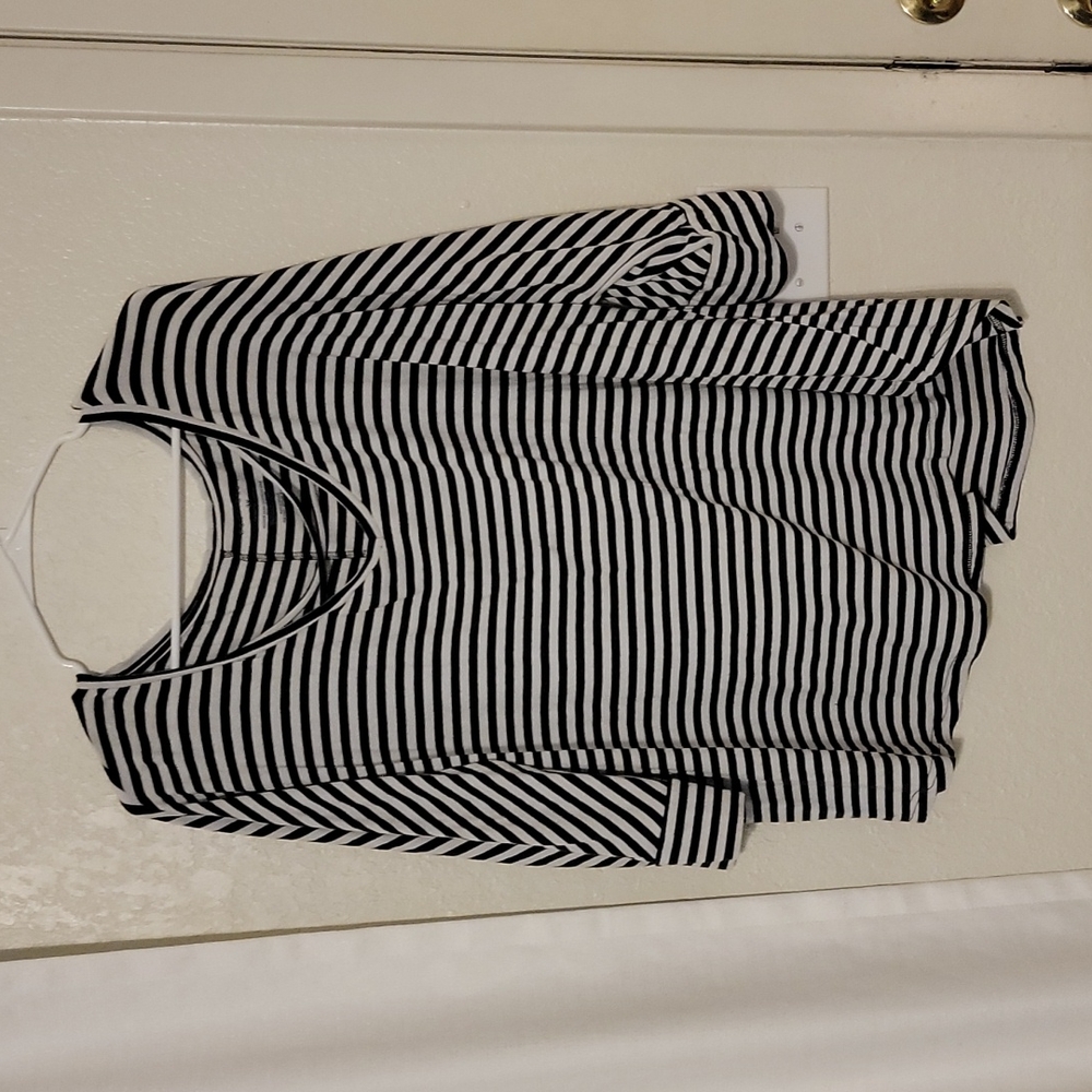 Women's size 2x top